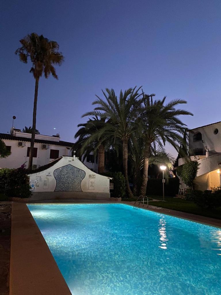 Apartamento Urb Oasis Park II Denia, Las Marinas Екстериор снимка