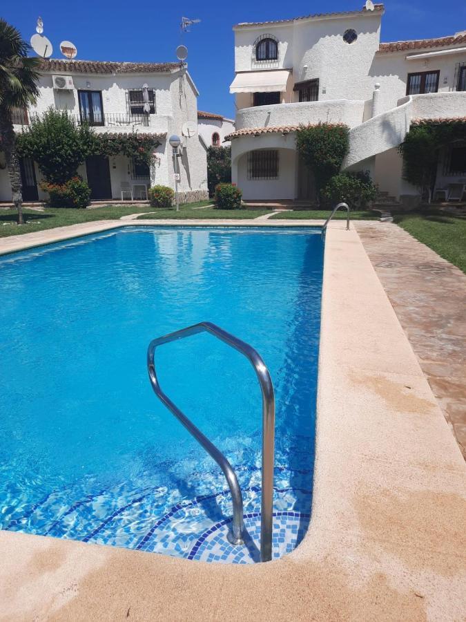 Apartamento Urb Oasis Park II Denia, Las Marinas Екстериор снимка