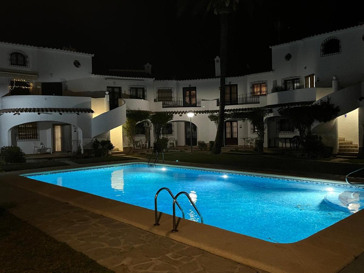 Apartamento Urb Oasis Park II Denia, Las Marinas Екстериор снимка